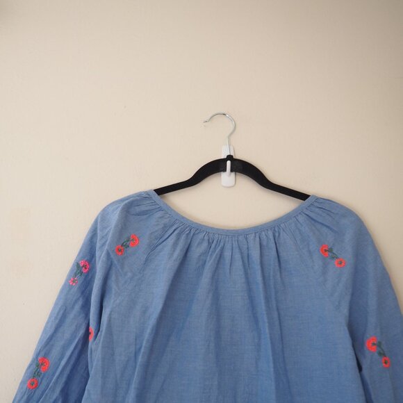 Velvet by Graham & Spencer Kira Blue Flower Floral Embroidered Top sz M - Picture 11 of 12